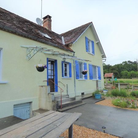 Les Tibles Bed & Breakfast Nanthiat Exterior photo