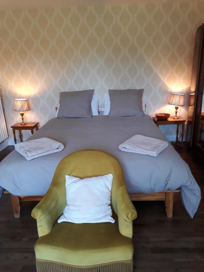Les Tibles Bed & Breakfast Nanthiat Exterior photo